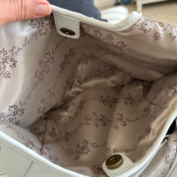 Kate Landry White Shoulder Pocket Book with beige wicker- 8 Pockets! - Picture 4 of 13